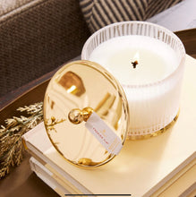 Load image into Gallery viewer, Frasier Fir Gilded Frosted Wood Grain Candle 9.0 NET WT / 256 G
